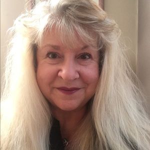 Meet your Posher, Lorraine